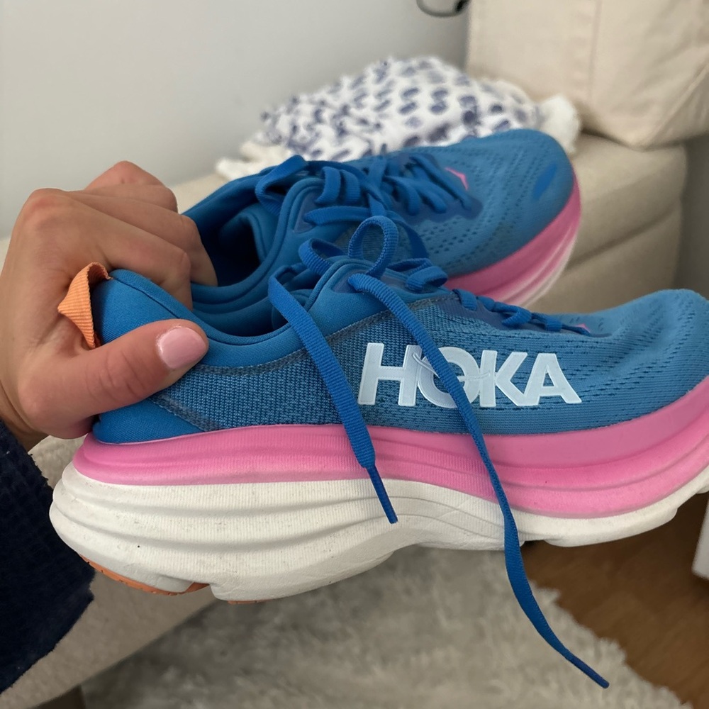 Hoka Women’s Bondi  8 size 7 like new running sneakers